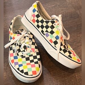 Vans Limited Edition MoMA checkerboard neon black white print chucks size 6.5